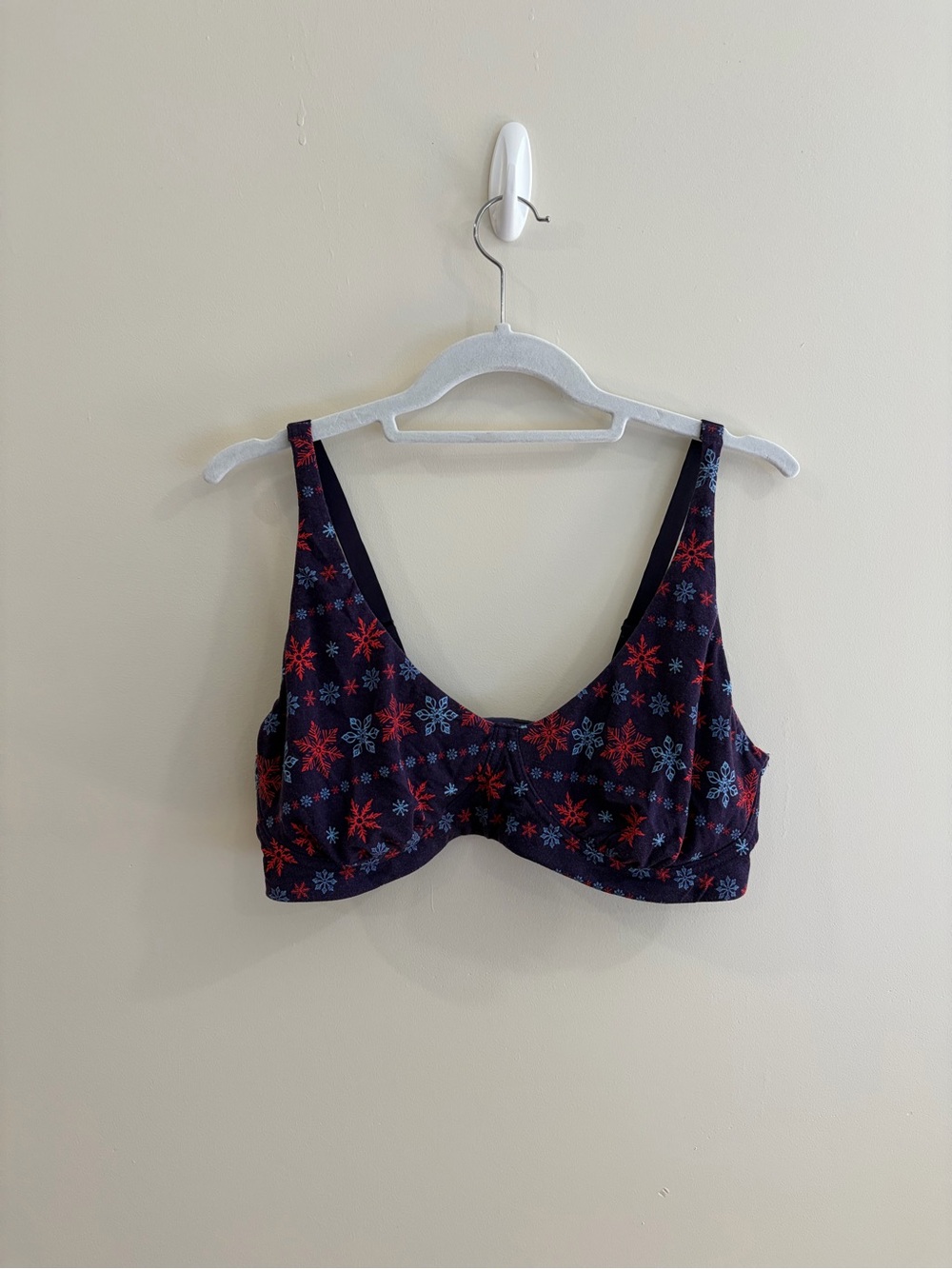 MeUndies Purple Wireless Bra with Red & Light Blue Snowflakes